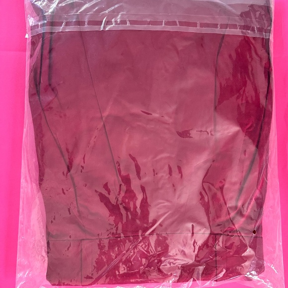 NWT Blackwood Castle The Victoria - Crimson - Picture 7 of 8